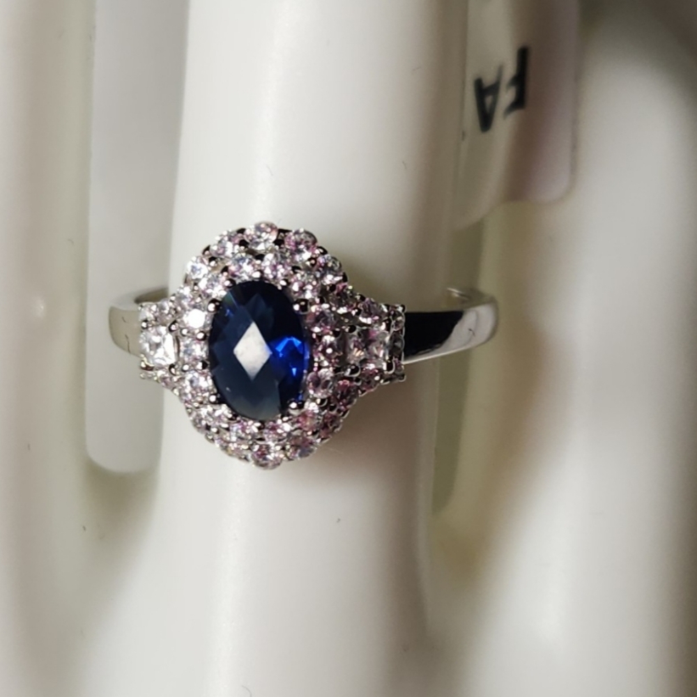 Blue Sapphire Oval w Rhinestones